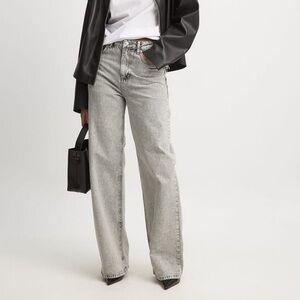 Wide high waist jeans